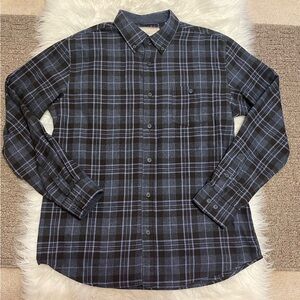 American Threads Navy and Black Plaid Flannel  Shirt Men’s Size Large